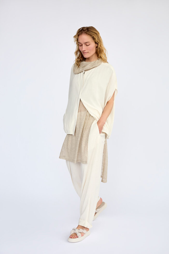 Linen Tunic with Side Slit (Elsewhere Brand) - Image 2