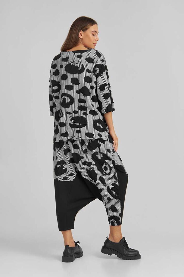 Wide Sleeve Top (Elsewhere Brand) - Image 4