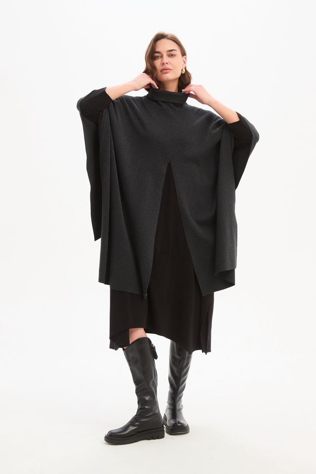 Asymmetrical Crossover Knit Wrap (Tirelli Brand) - Image 3