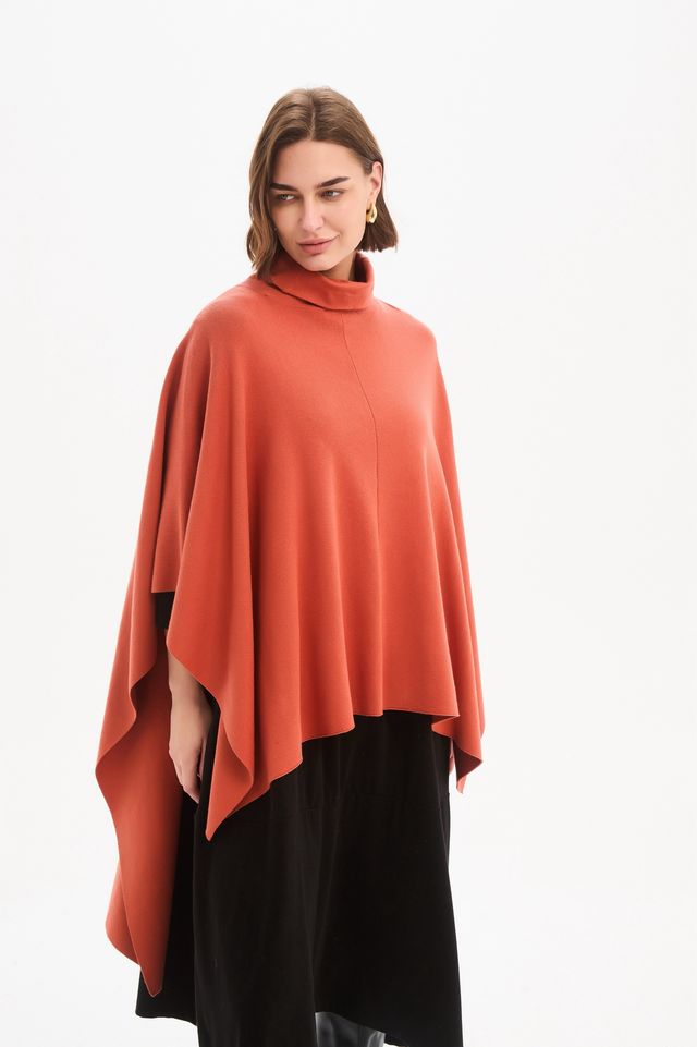 Asymmetrical Crossover Knit Wrap (Tirelli Brand) - Image 4