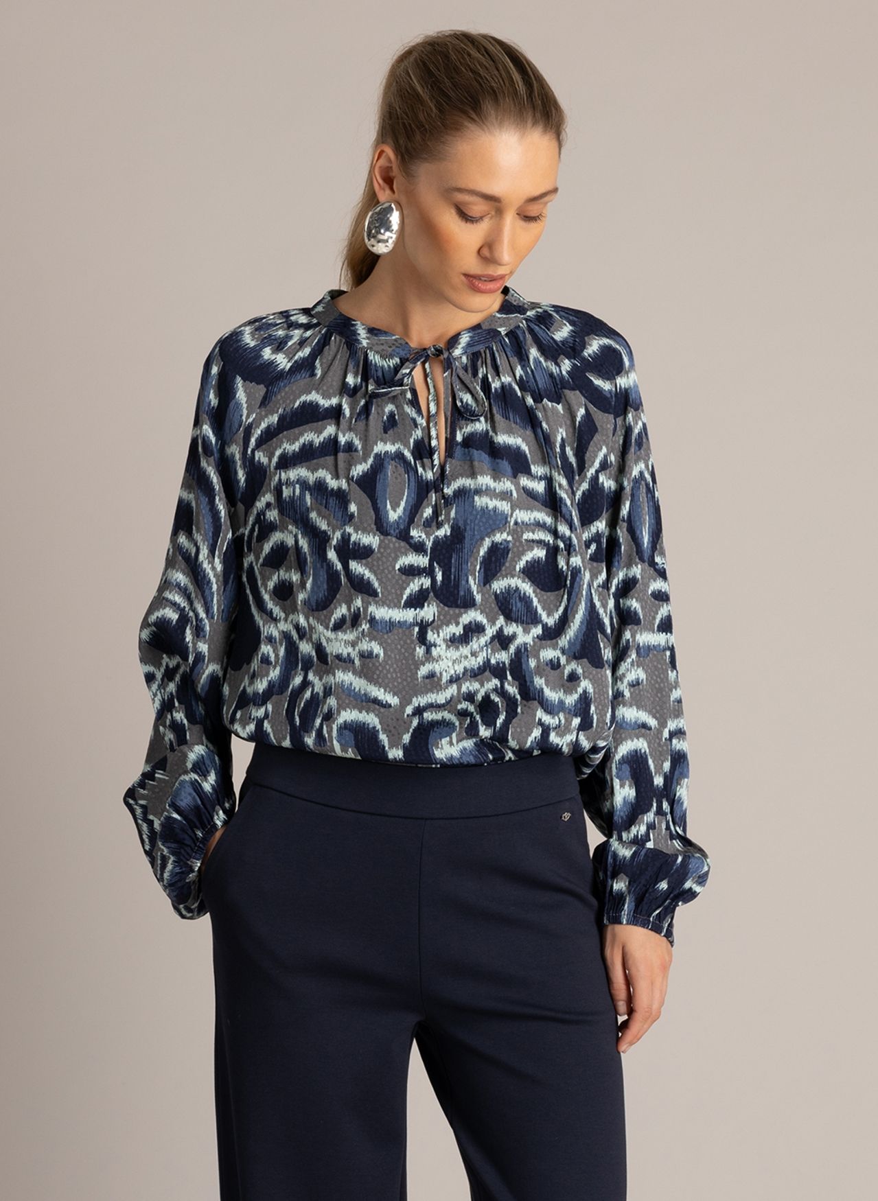 Carmen Essential Blouse (Yest Brand)