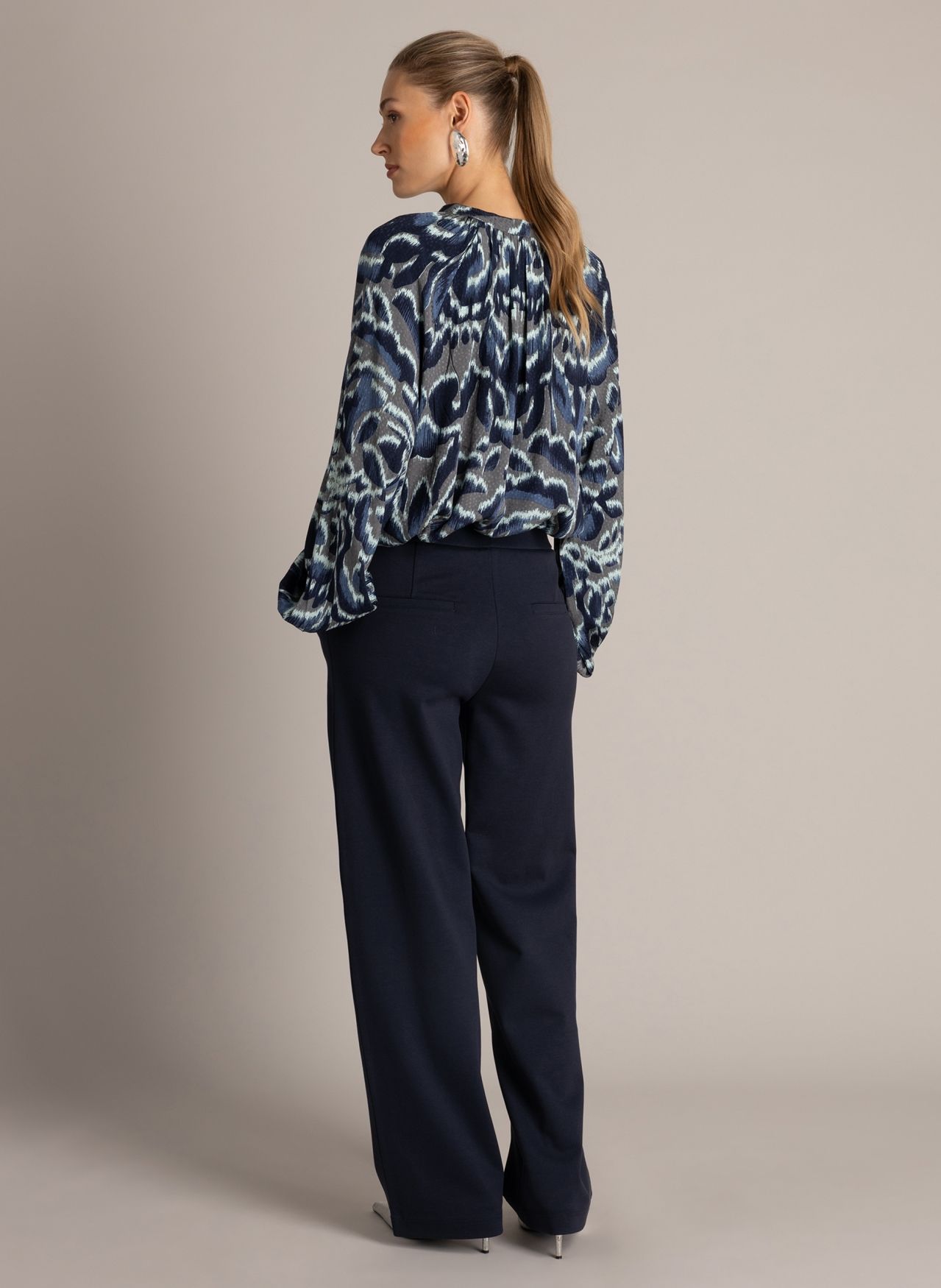 Carmen Essential Blouse (Yest Brand) - Image 3