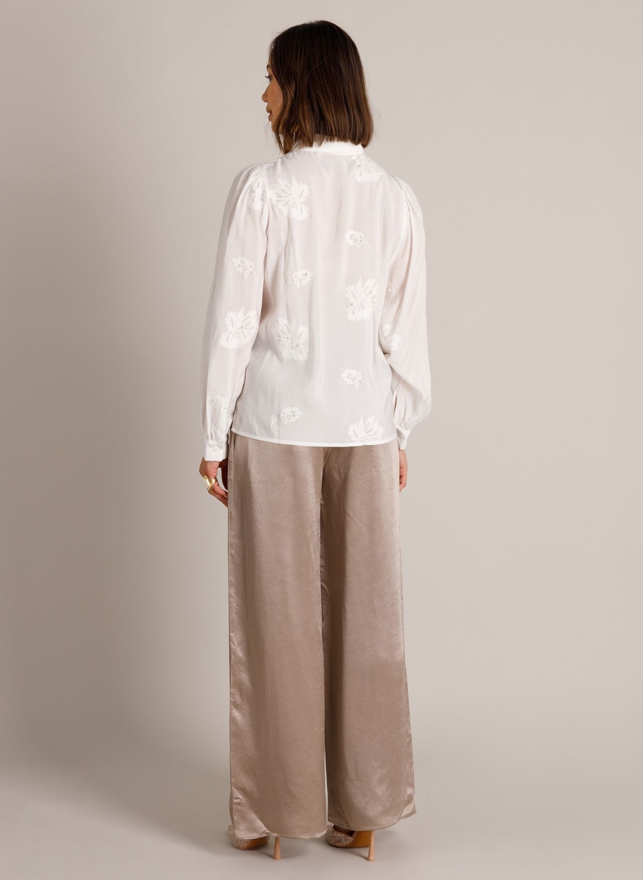Wynne Blouse (Yest Brand) - Image 3